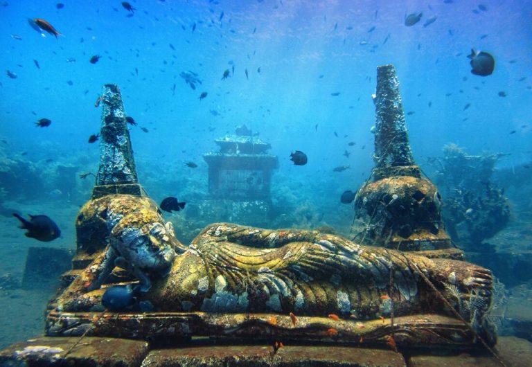 Een verzonken haven ontdekt op het spoor van het graf van Cleopatra