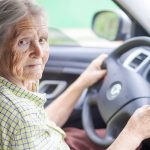 Niet op je 60ste en ook niet op je 80ste: vanaf deze leeftijd kun je geen rijbewijs meer halen