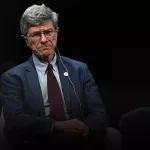 Econoom, tegen jongeren: “Als je 10 jaar lang 1.000 euro in een beleggingsfonds stort, kun je 200.000 euro verdienen.”